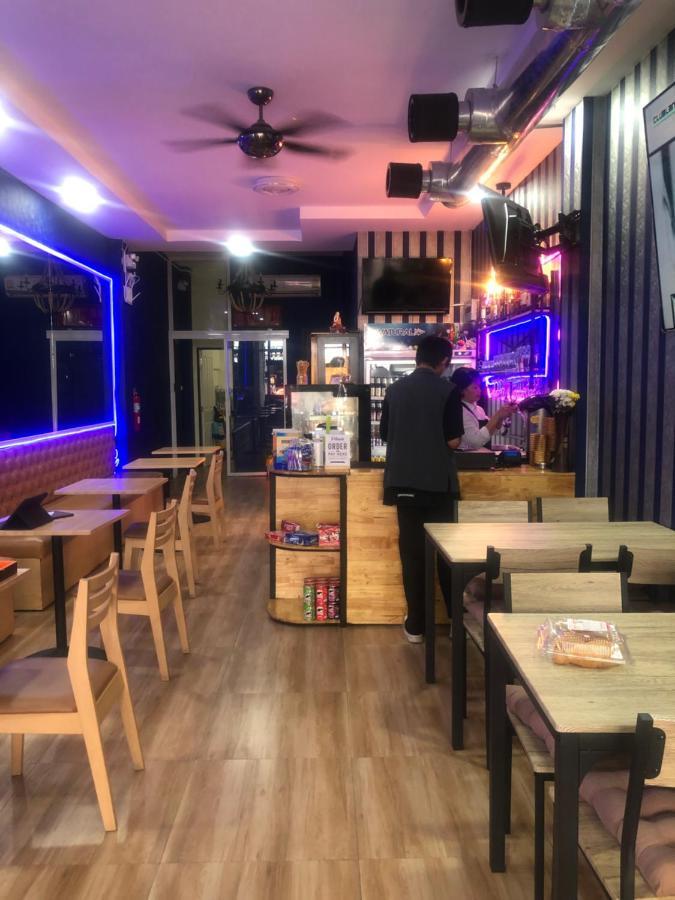 Bonkers Guesthouse Pattaja Kültér fotó