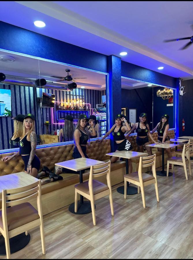 Bonkers Guesthouse Pattaja Kültér fotó